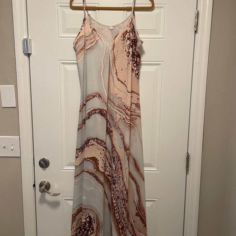 Marble Print Sleeveless Maxi Sundress